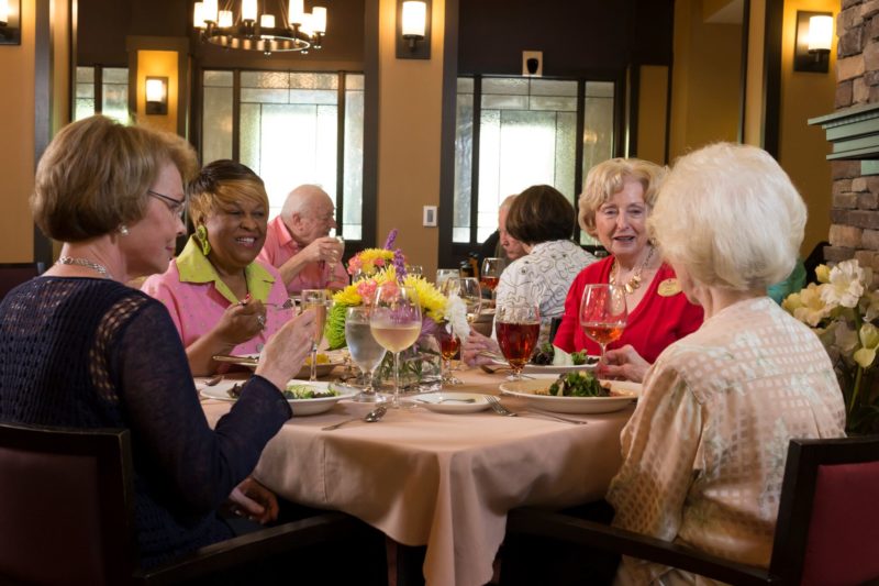 Danberry-Senior-Living-Dining